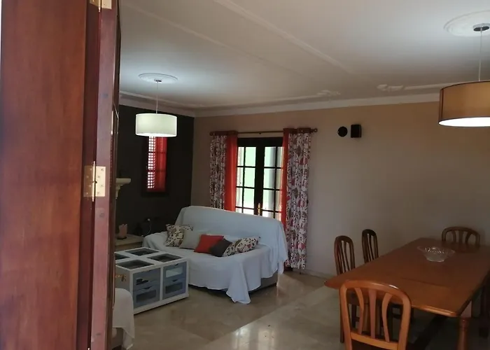 Celia 坎德拉里亚